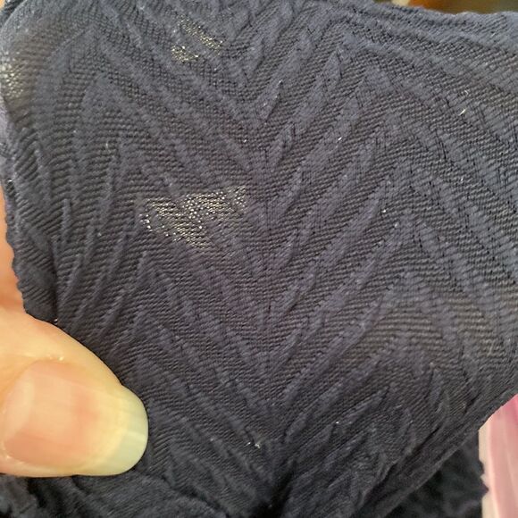 Hue Women's Chevron Quilted Knee High Socks Blue One Size - Picture 4 of 4